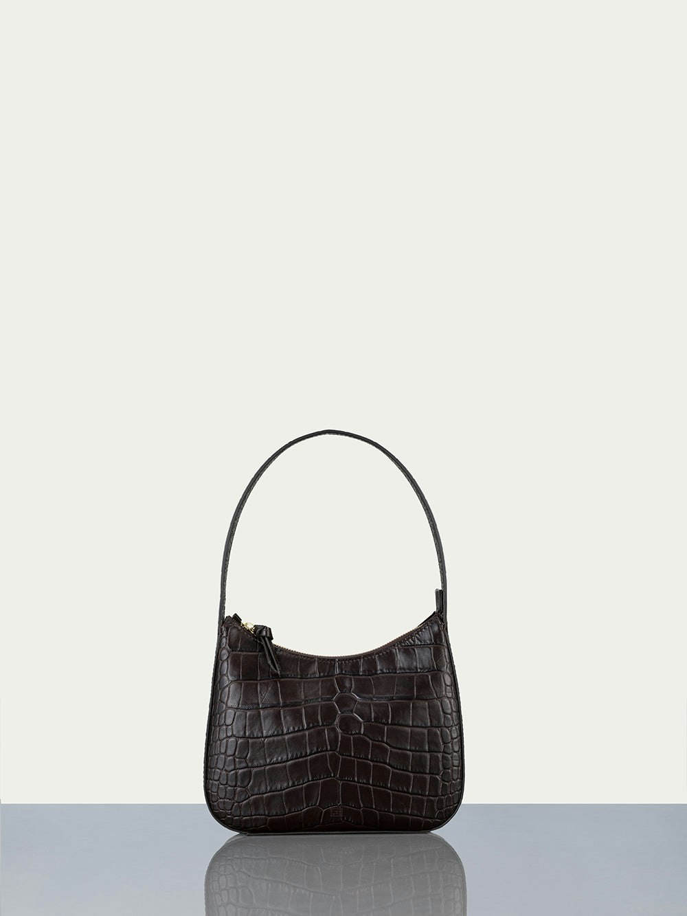 handbag front view alt:fit1